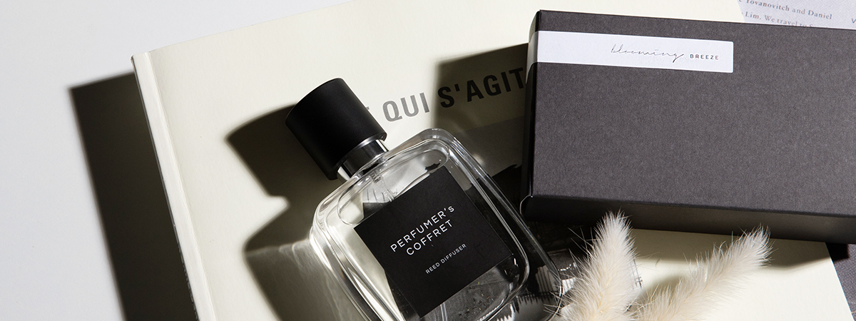 Title_Perfume_Box_dali.jpg