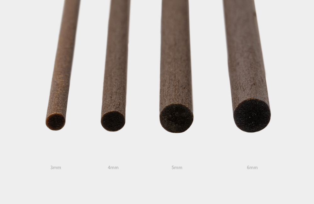 Detail_02_Diffuser_Stick_Dark_Brown.jpg