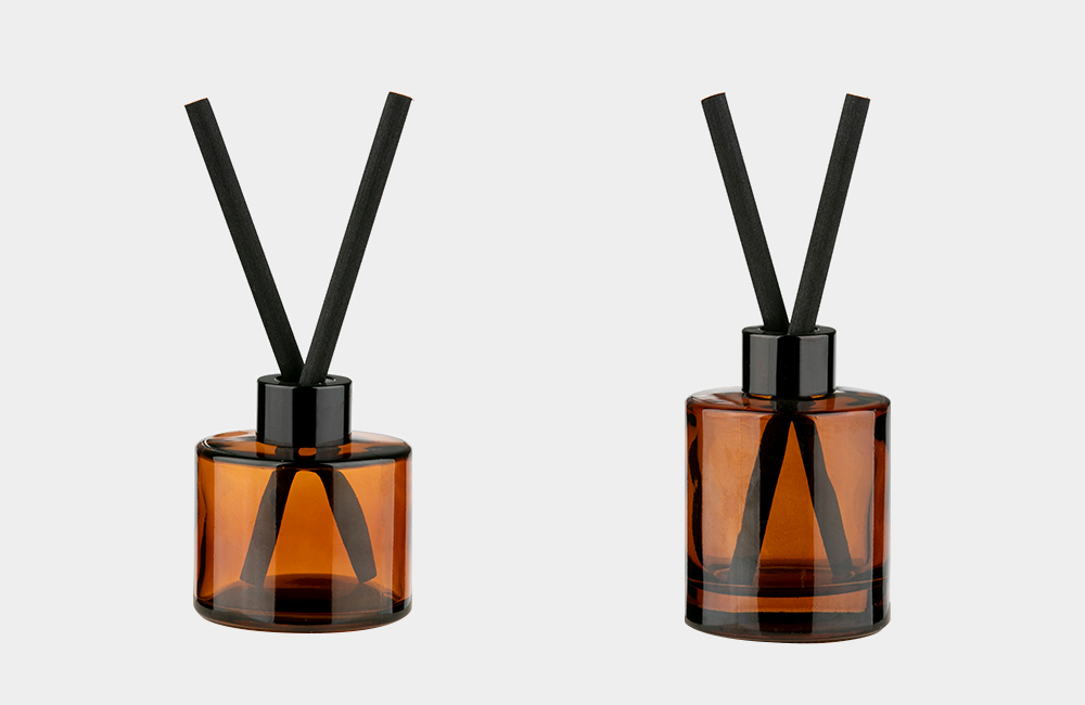 Detail_03_Diffuser_Stick_Black.jpg